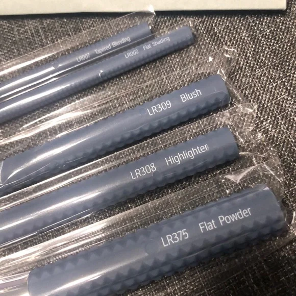 New ✨ Laruce Beauty 5 piece Makeup Brush Set - Picture 5 of 9